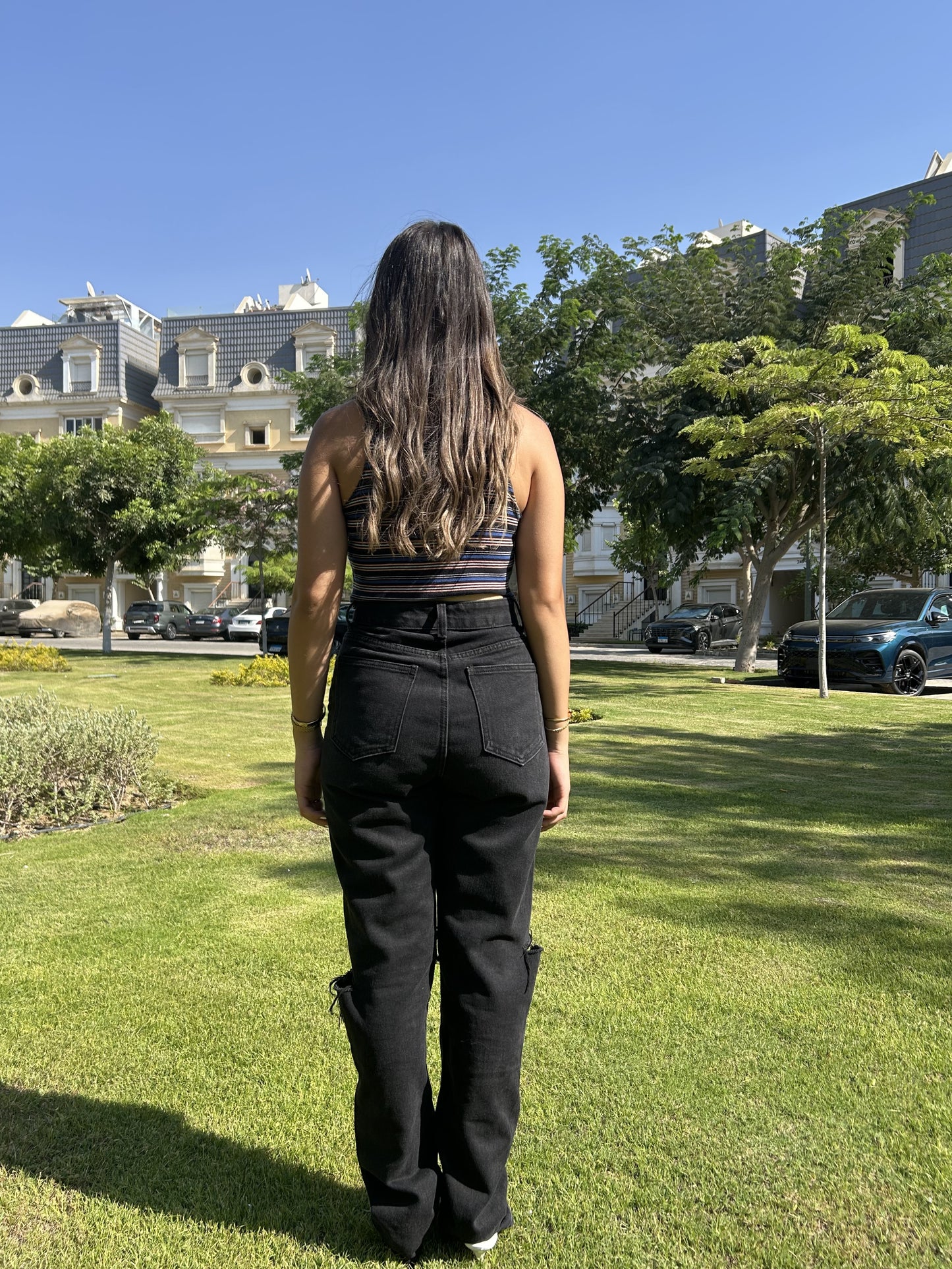 Black Ripped Knee Jeans – High Waist Slim Fit